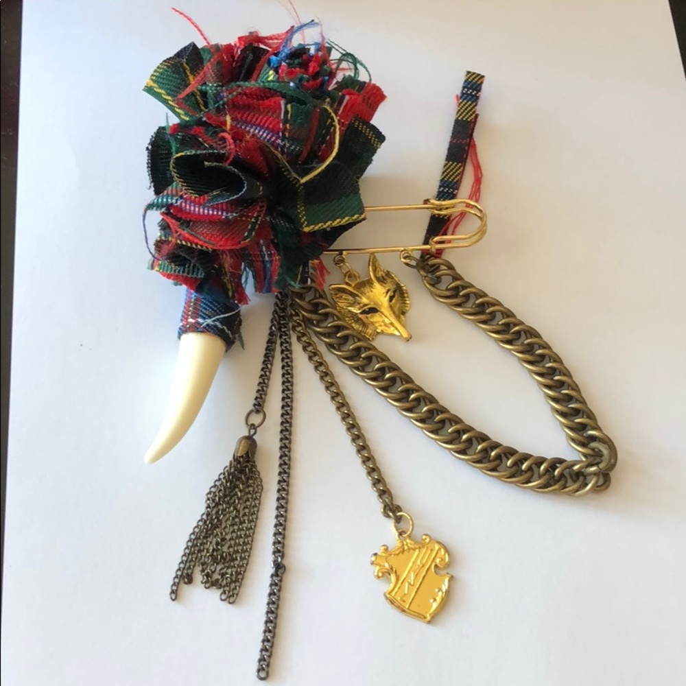 Authentic MAC Pin